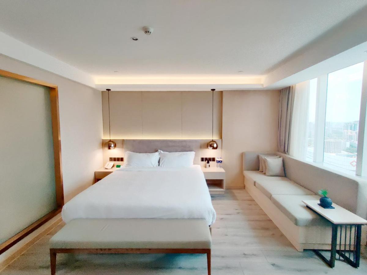 Majestic Hotel Гуанджоу Екстериор снимка