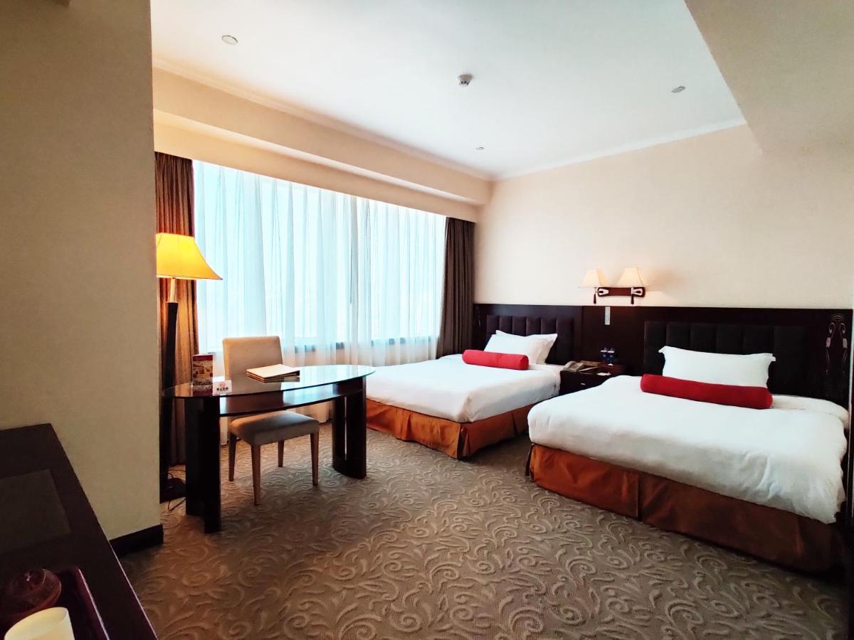 Majestic Hotel Гуанджоу Екстериор снимка