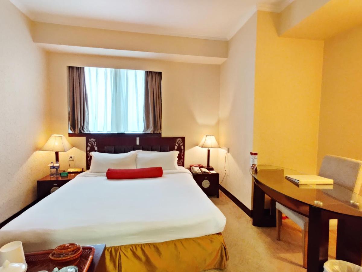 Majestic Hotel Гуанджоу Екстериор снимка