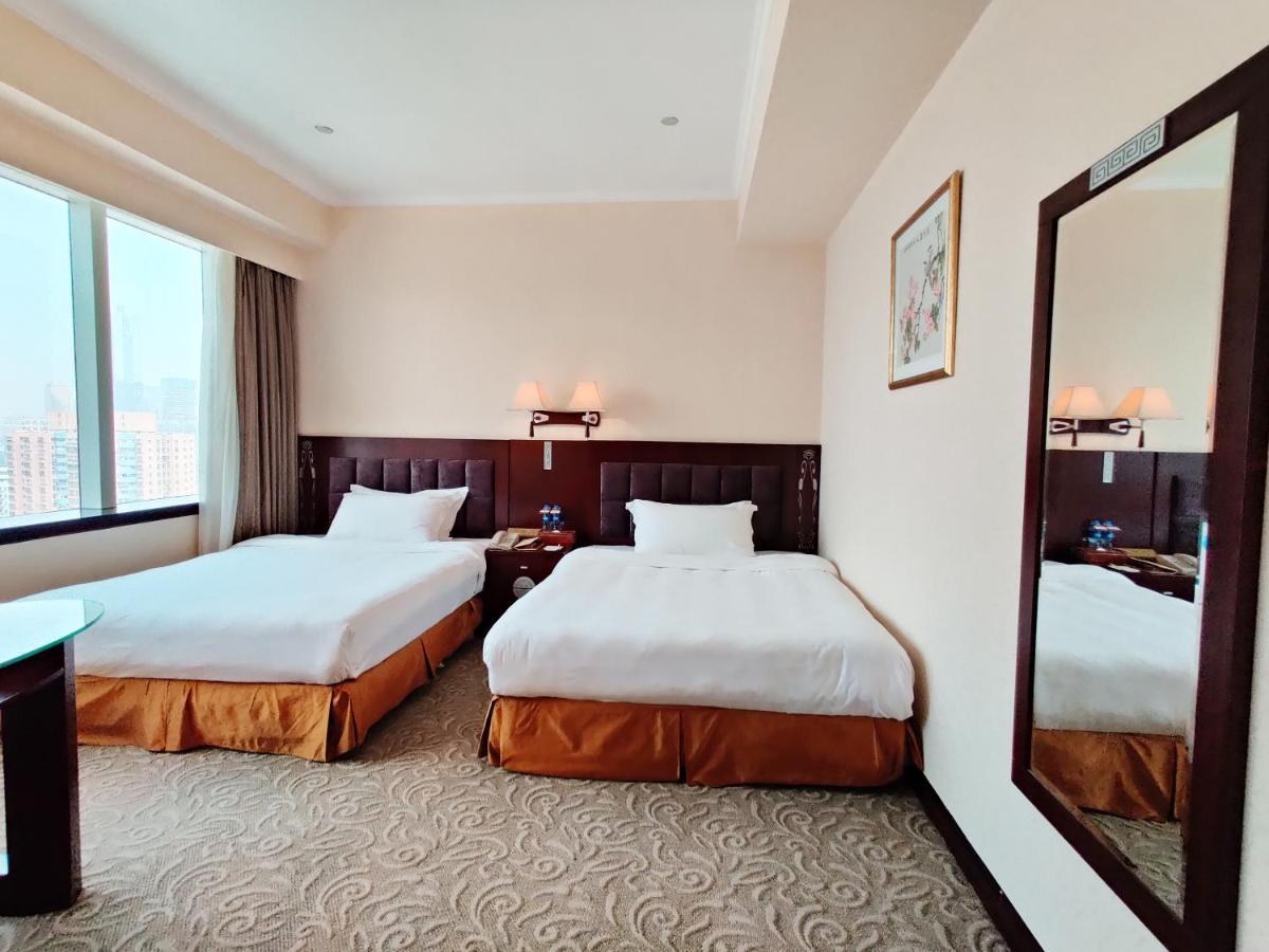 Majestic Hotel Гуанджоу Екстериор снимка