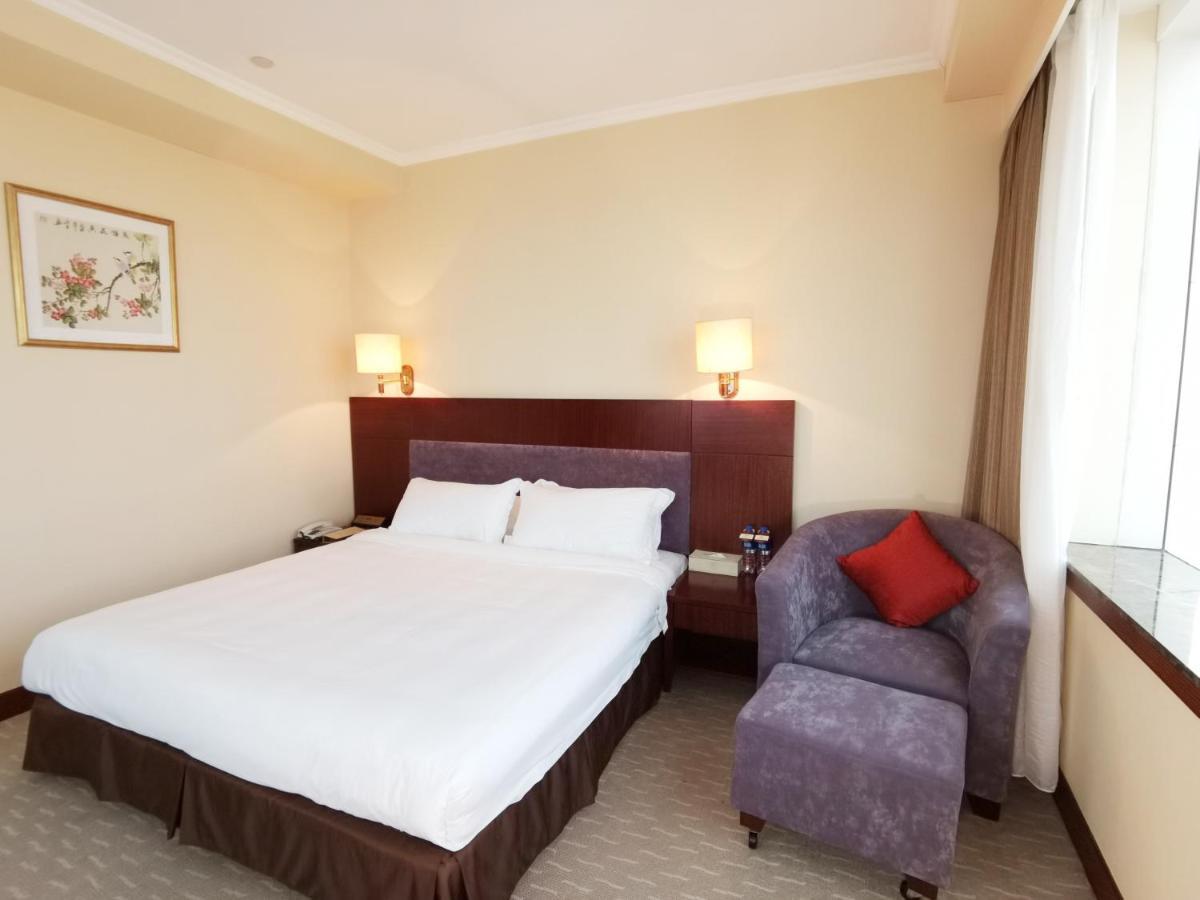 Majestic Hotel Гуанджоу Екстериор снимка