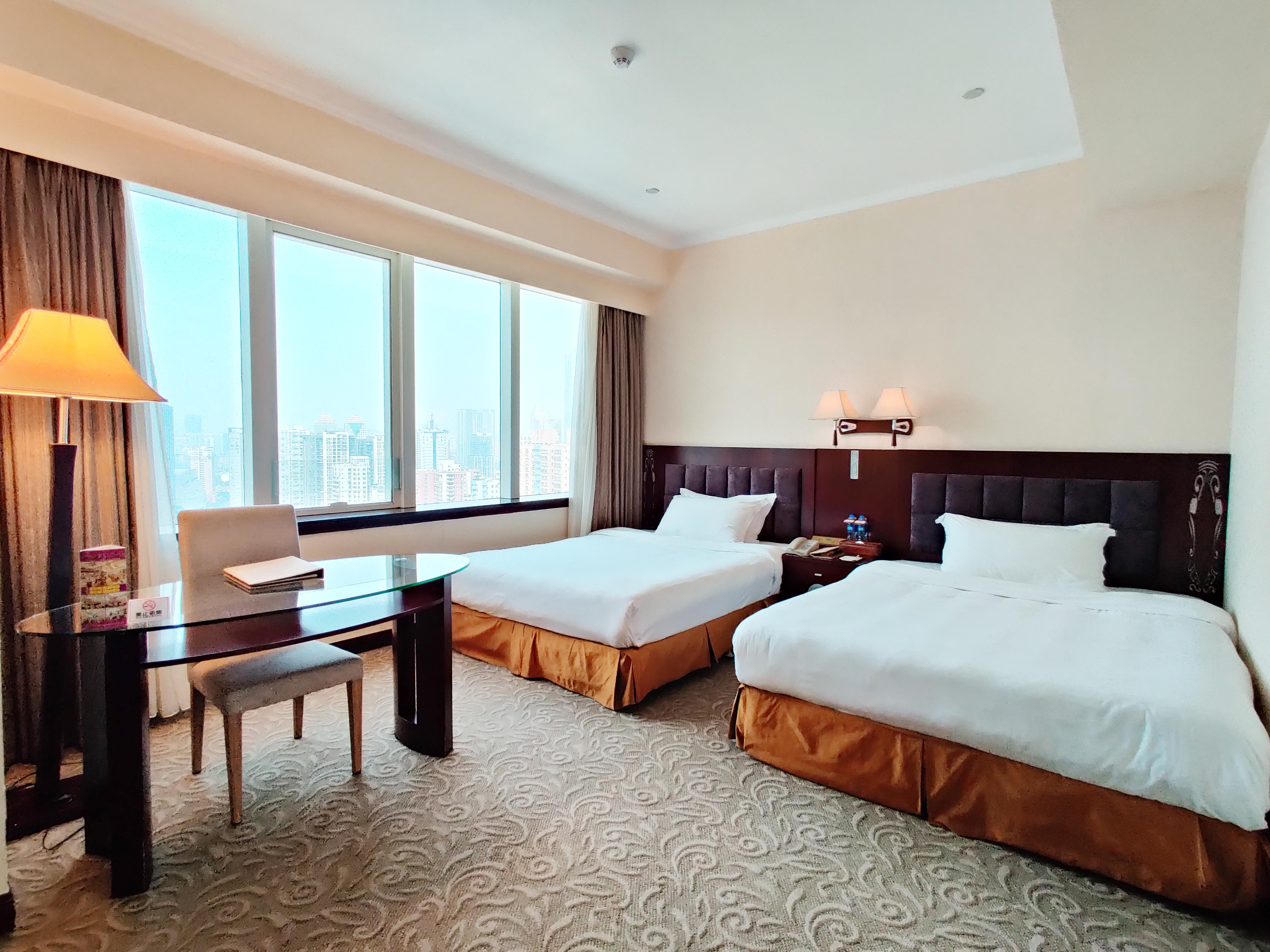 Majestic Hotel Гуанджоу Екстериор снимка
